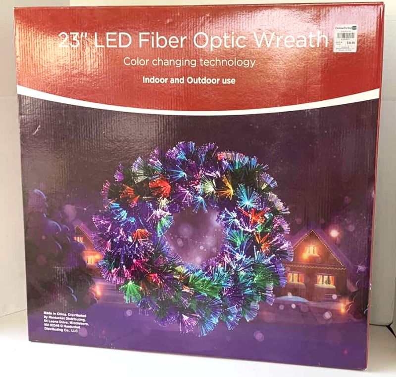 Photo 1 of CHRISTMAS DECORATION - 23” GIBER OPTIC WREATH