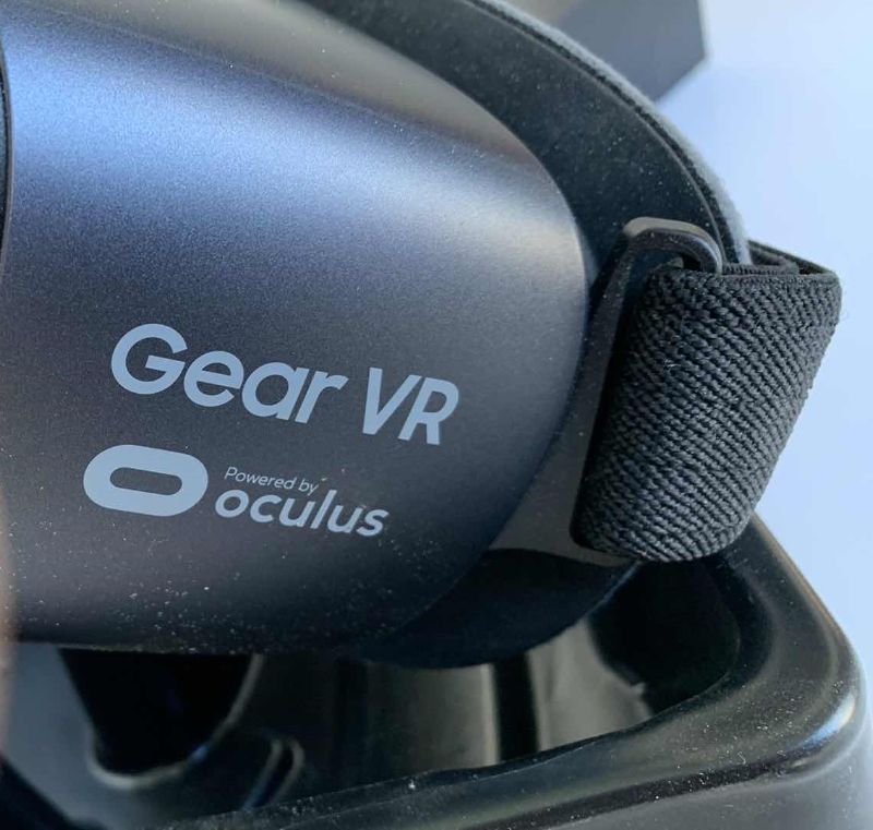 Photo 3 of SAMSUNG GEAR VR POWERED BY OCULUS WITH CONTROLLER