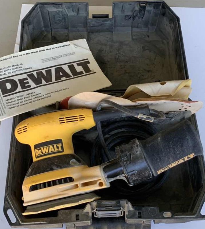 Photo 1 of DEWALT RANDOM ORBIT PALM SANDER MODEL D26451