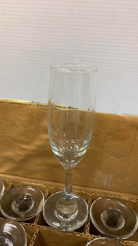 Photo 1 of CASE OF 24 CHAMPAGNE FLUTES