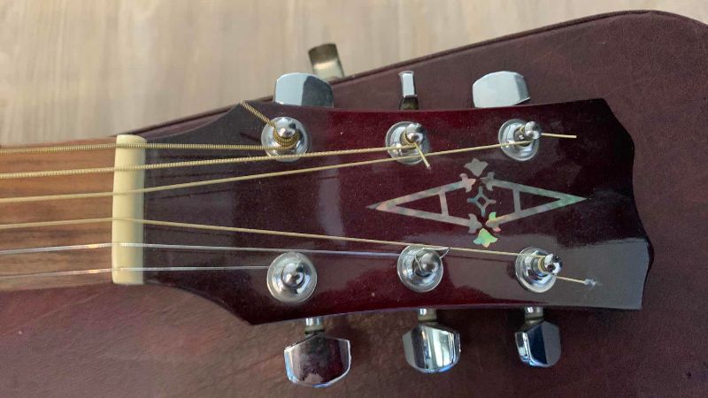 Photo 1 of ALVAREZ ARTIST SERIES 5043 DEEP CRIMSON ACOUSTIC GUITAR AND CASE