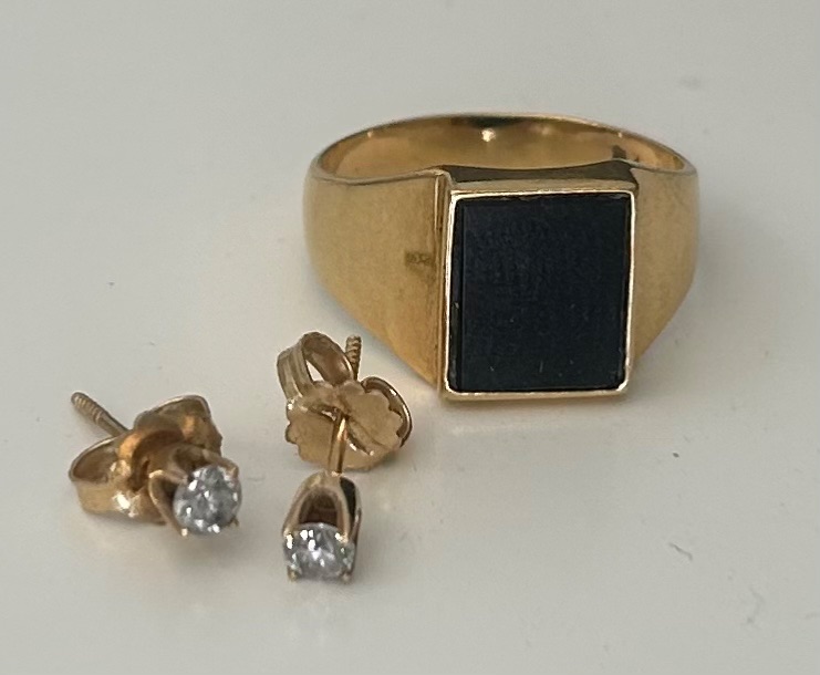 Photo 1 of FINE JEWELRY- 18K GOLD RING SIZE 6.5 & 14K DIAMOND STUD EARRINGS 