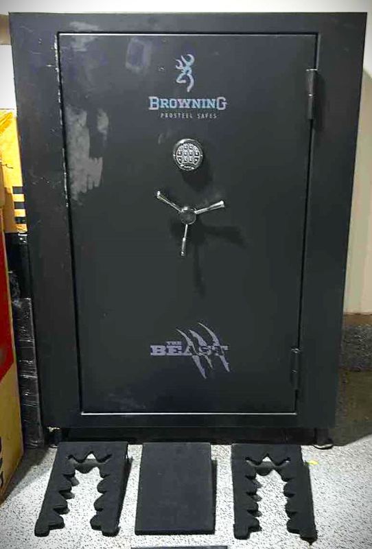 Photo 1 of BROWNING PROSTEEL THE BEAST 44” x 26.75” x 62”