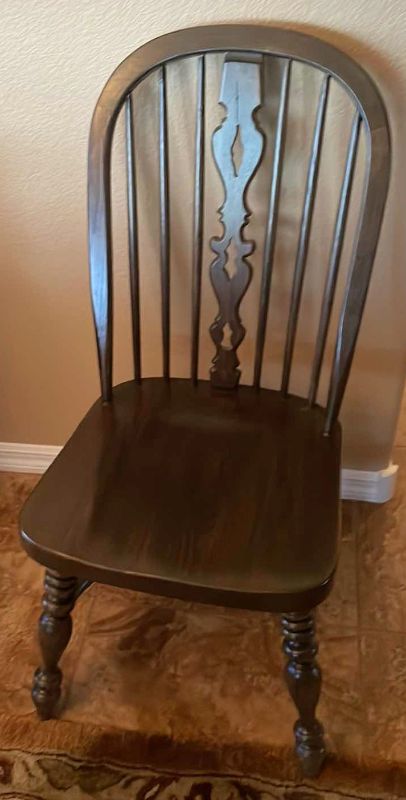 Photo 5 of ETHAN ALLEN ROYAL CHARTER OAK BOWBACK WINDSOR DINING SIDE CHAIR ( SIX AVAILABLE EACH SOLD SEPARATELY)