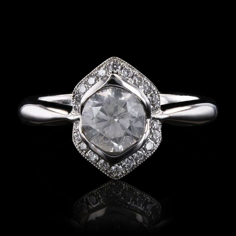Photo 1 of ORIANNE 1.09ct CENTER DIAMOND18K WHITE GOLD RING SIZE 7, TOTAL WEIGHT OF RING 4.68 gm   (1.23ctw Diamonds) WITH APPRAISAL - RN021668


