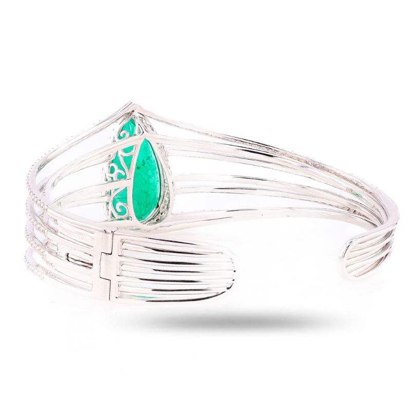 Photo 1 of ORIANNE 8.03ct EMERALD & 4.89ctw DIAMOND 14K WHITE GOLD BANGLE BRACELET WEIGHT OF ITEM: 24.3 grams GOLD CONTENT: 14K WHITE GOLD SIZE: 7" WITH APPRAISAL -  BG001401

 