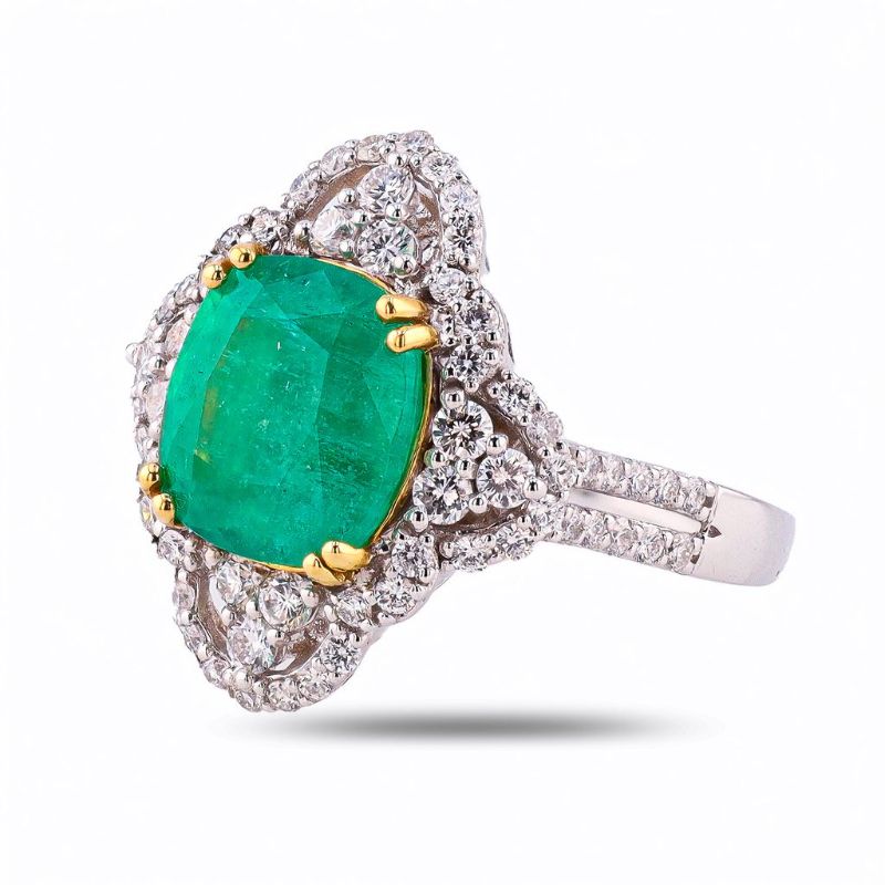Photo 1 of ORIANNE 4.48ct COLOMBIAN EMERALD & 1.02ctw DIAMOND PLATINUM &18K YELLOW GOLD RING SIZE 6 3/4, TOTAL WEIGHT 8.9 Grams WITH APPRAISAL (GIA CERTIFIED) - RN037974
