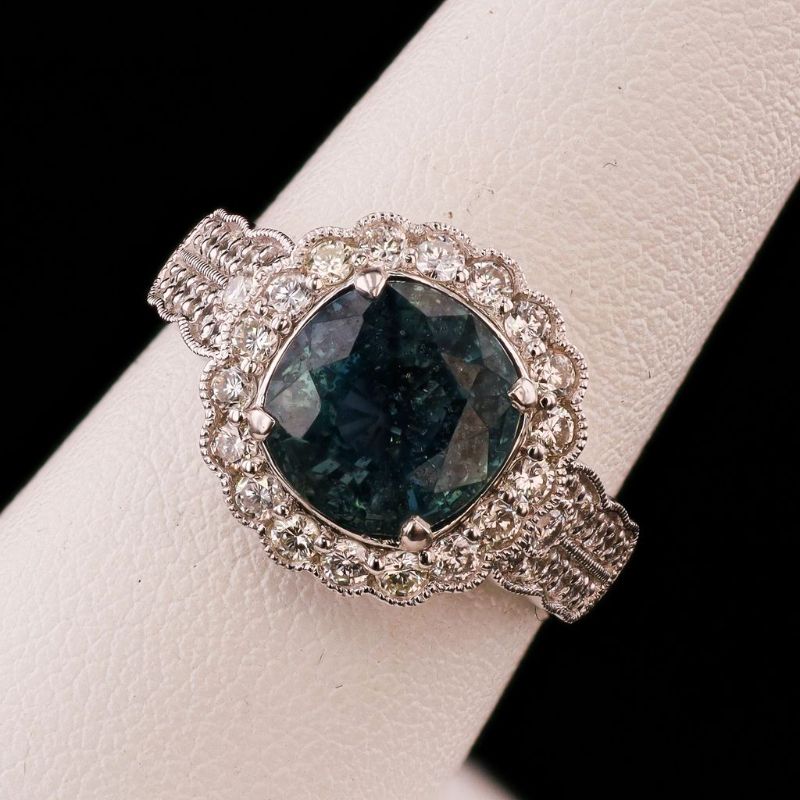 Photo 1 of ORIANNE 3.93ct UNHEATED BLUE SAPPHIRE & 0.82ctw DDIAMOND PPLATINUM RING SIZE 7, WEIGHT OF ITEM: 8.1 grams WITH APPRAISAL (GIA CERTIFIED) - RN037163

