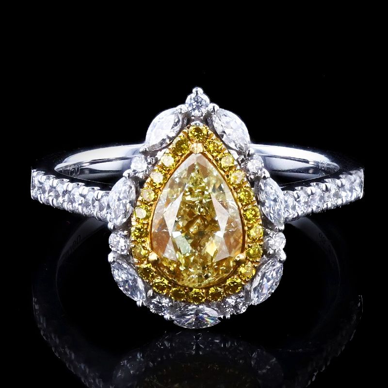 Photo 1 of 1.11ct Fancy Light Yellow CENTER Diamond 18K White and Yellow Gold Ring (1.46ctw Diamonds) Size 6 1-2 with Appraisal
RN032552
