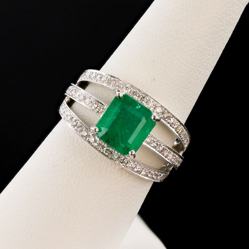 Photo 1 of 2.11ct Emerald and 0.62ctw Diamond 18K White Gold Ring Size 6 1/2 RN034485


