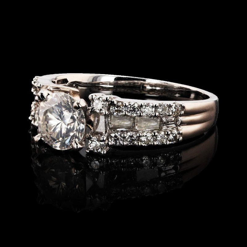 Photo 1 of 1.01ct SI3 CLARITY CENTER Diamond 18K White Gold Ring Size 7 (1.79ctw Diamonds) with Appraisal RN017874


