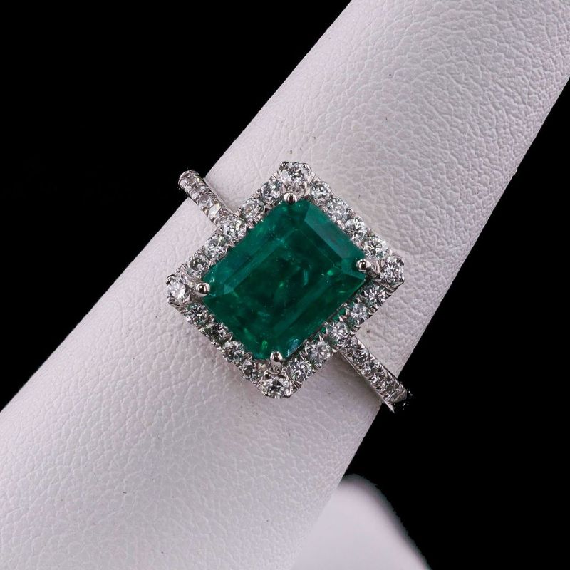 Photo 1 of 2.78ct Emerald and 0.42ctw Diamond Platinum Ring size 7 1/2 with Appraisal RN036464