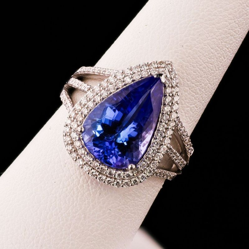 Photo 1 of 4.37ct Tanzanite and 0.58ctw Diamond Platinum Ring size 7 RN037551