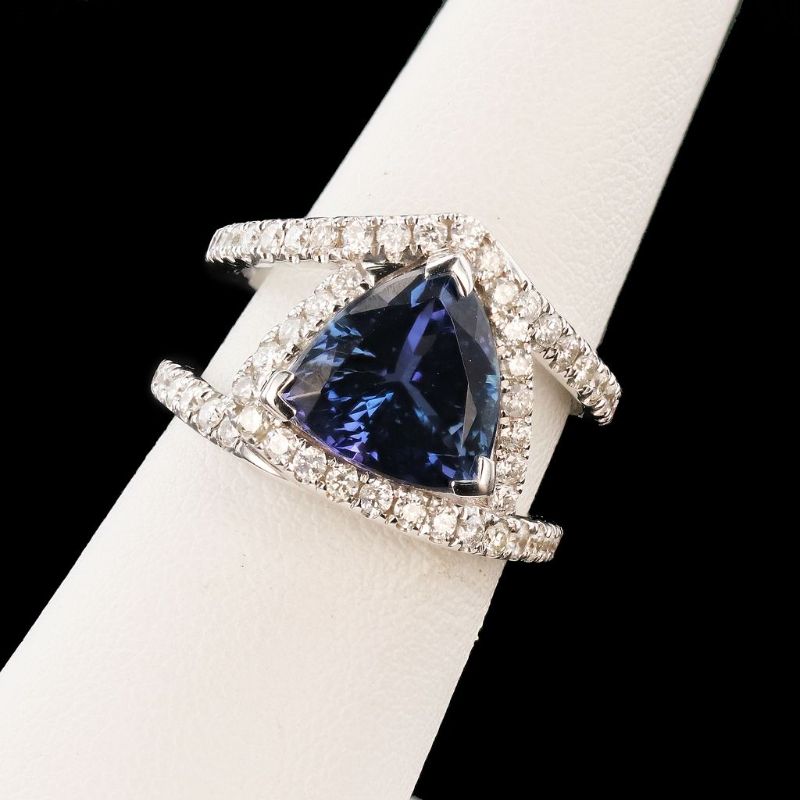 Photo 1 of 4.57ct Tanzanite and 0.85ctw Diamond 18K White Gold Ring size 6 1/4 with Appraisal RN033034