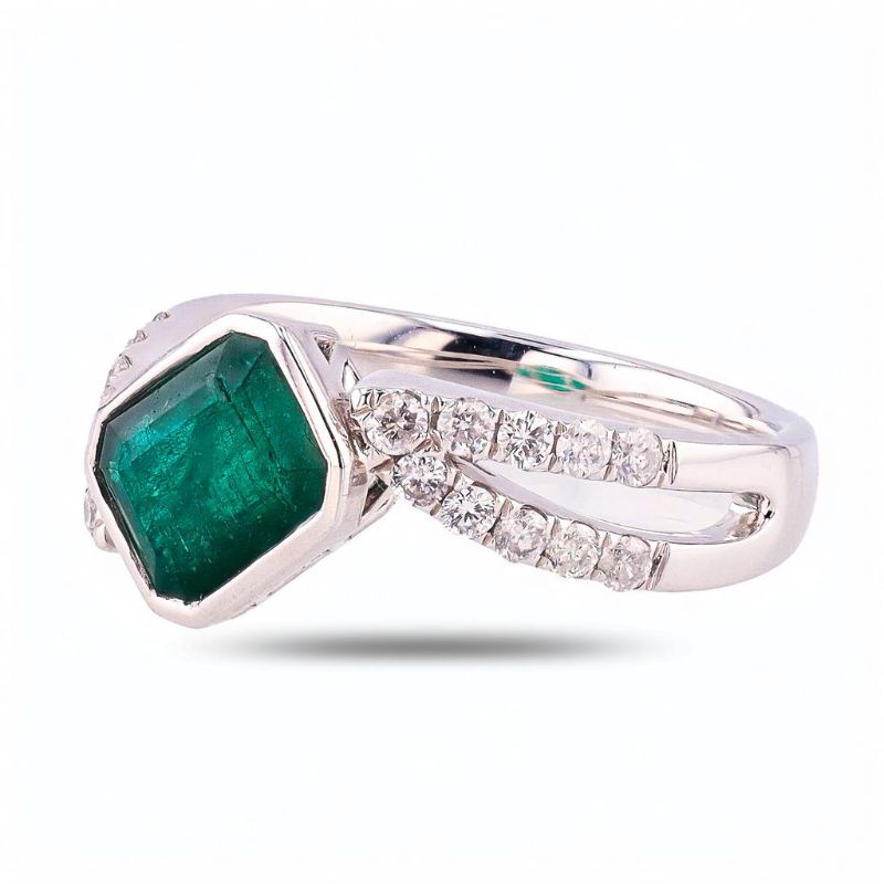 Photo 1 of 1.63ct Emerald and 0.39ctw Diamond Platinum Ring size 6 3/4 with Appraisal RN038312