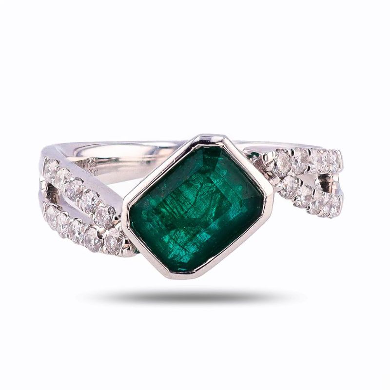 Photo 1 of 1.63ct Emerald and 0.39ctw Diamond Platinum Ring size 6 3/4 with Appraisal RN038312
