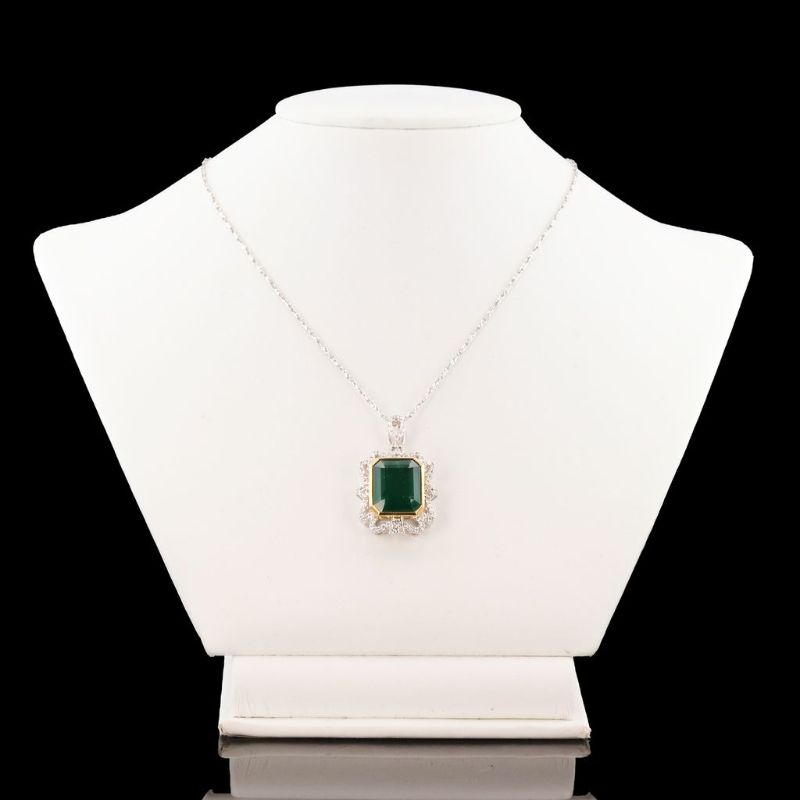 Photo 1 of 12.36ct Emerald and 0.83ctw Diamond 18K Yellow and White Gold Pendant Size 18" with Appraisal NK014383