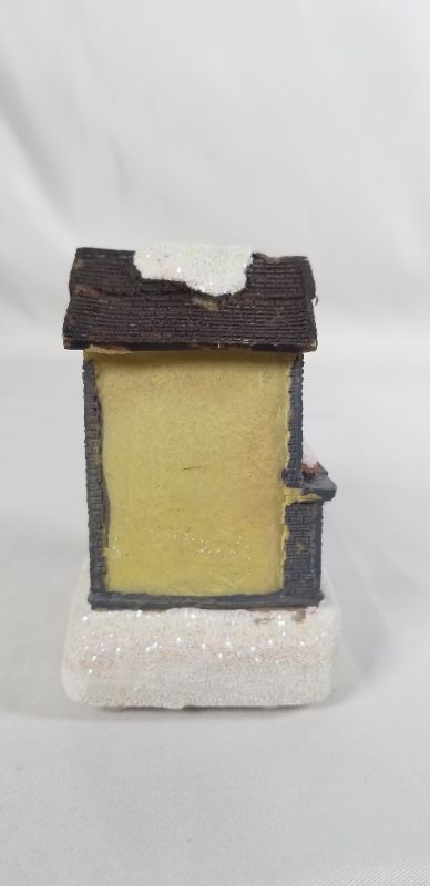 Photo 1 of MINI BAKERY SHOP CHRISTMAS DECOR WITH LED LIGHTS RESIN 3 X 2 X 4H INCHES NEW 