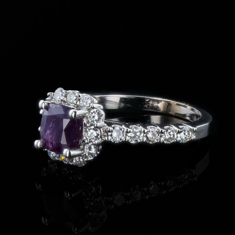 Photo 1 of ORIANNE 1.54ct UNHEATED PINKISH PURPLE KASHMIR SAPPHIRE AND 0.78ctw DIAMOND 14K WHITE GOLD RING (GIA CERTIFIED) TOTAL WEIGHT 3.8 g SIZE 7 WITH APPRAISAL RN036205
