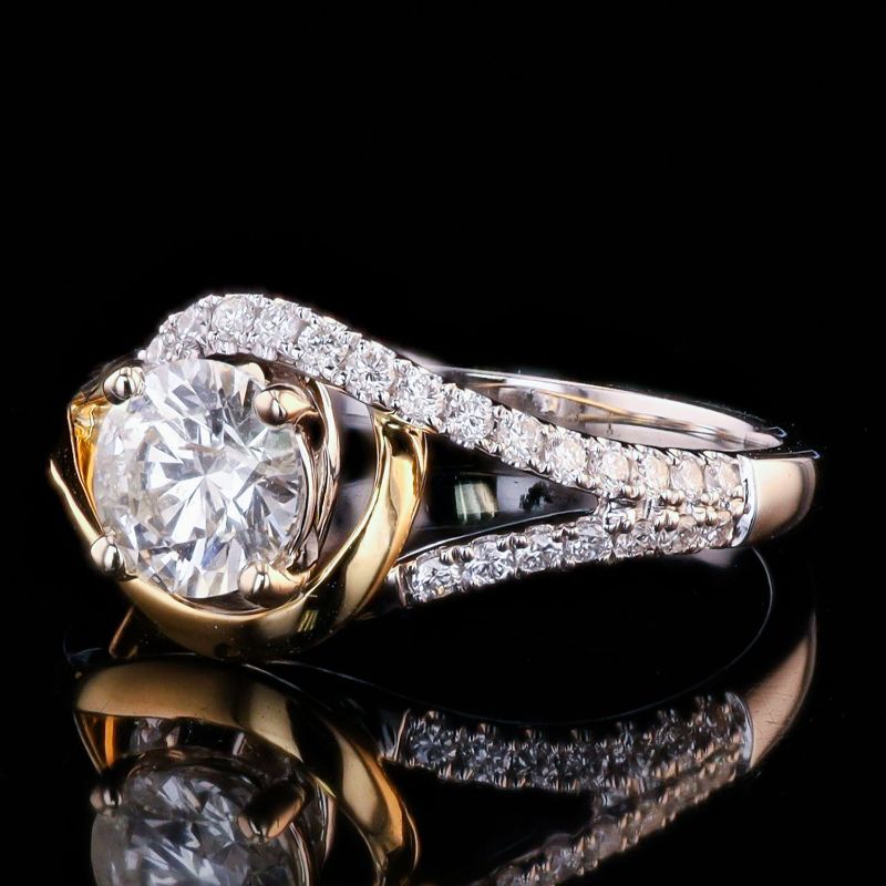 Photo 1 of ORIANNE 0.87ct F COLOR I1 CLARITY CENTER DIAMOND18K YELLOW AND WHITE GOLD RING (1.08ctw Diamonds) TOTAL WEIGHT 4.2 g SIZE 6 1/2 WITH APPRAISAL RN038824