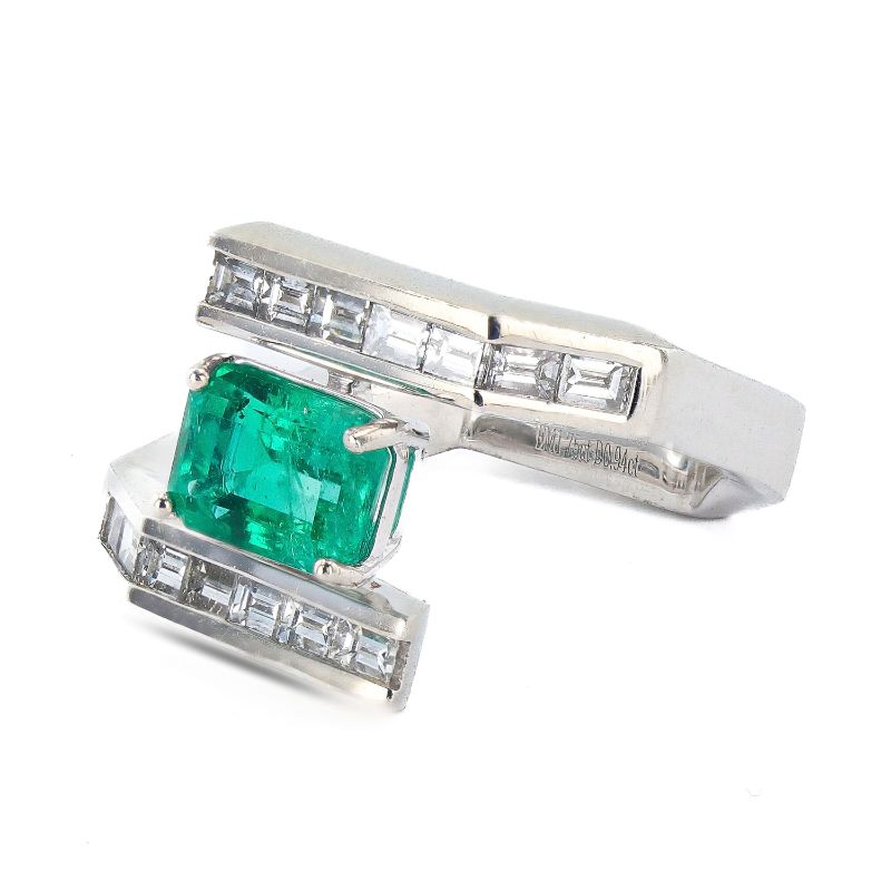 Photo 1 of ORIANNE 1.75ct EMERALD AND 0.94ctw DIAMOND PLATINUM RING TOTAL WEIGHT 12.8 g SIZE 6 1/4 WITH APPRAISAL RN035193