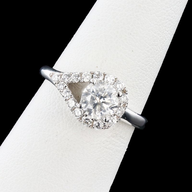 Photo 1 of ORIANNE 1.01ct G COLOR SI3 CLARITY CENTER DIAMOND 18K WHITE GOLD RING (1.34ctw DIAMONDS) TOTAL WEIGHT 3.80 g SIZE 6 1/4 WITH APPRAISAL RN031445