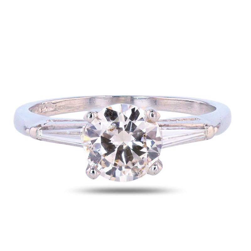 Photo 1 of ORIANNE 1.50ct K COLOR SI3 CLARITY CENTER DIAMOND PLATINUM RING (1.78ctw Diamonds)
TOTAL 4.0 g size 7 3/4 WITH APPRAISAL RN038828