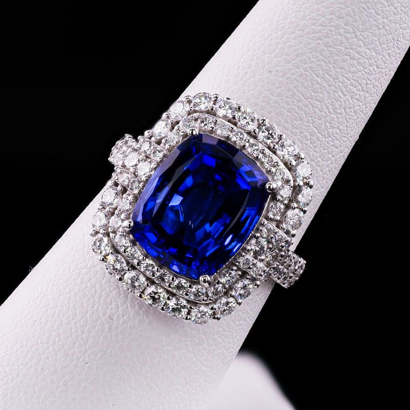Photo 1 of ORIANNE 6.27ct TANZANITE AND  1.41ctw DIAMOND PLATINUM RING TOTAL WEIGHT 7.9 g SIZE 7 WITH APPRAISAL RN038741
