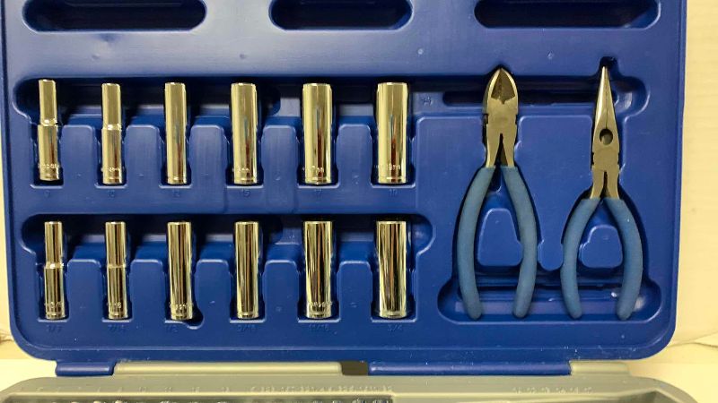 Photo 1 of COMPANION TOOL SET