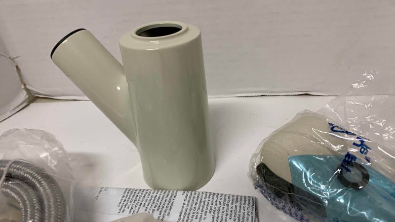 Photo 1 of MOEN ONE TOUCH PULLOUT KITCHEN FAUCET MODEL PARTS