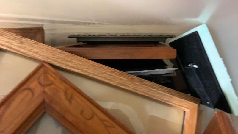 Photo 1 of TOTE OF PICTURE FRAMES