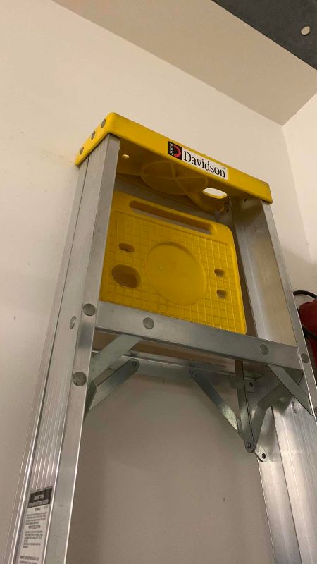 Photo 1 of DAVIDSON 8 FOOT ALUMINUM LADDER MODEL 428-08