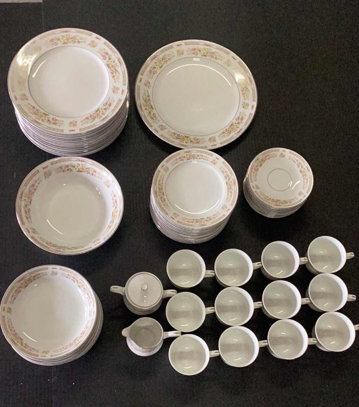 Photo 1 of CLAIRMONT 509 FOUR CROWN CHINA MADE IN JAPAN 12 PLACE SETTINGS MISSING 3 SAUCERS