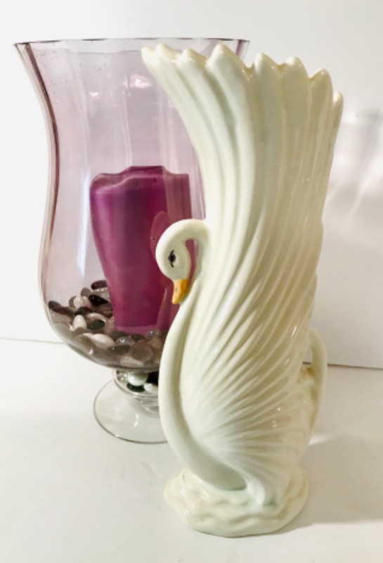 Photo 2 of VINTAGE SWAN VASES AND DECOR H-12” 