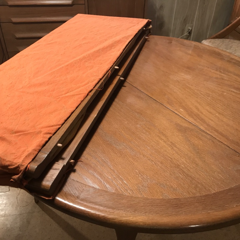 Photo 4 of MID-CENTURY MODERN JACK VAN DER MOLEN FOR JAMESTOWN LOUNGE COMPANY DINNER TABLE 42 Diameter W/ 2 16” LEAF  TABLE CAN EXTEND TO 74” 29!HEIGHT