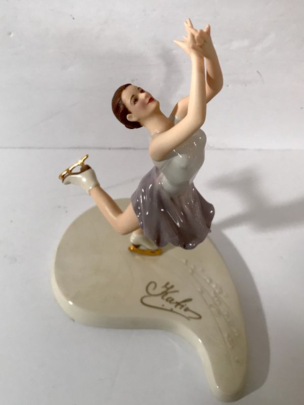 Photo 3 of LENOX CLASSICS 9" KATIA'S CELEBRATION OF LIFE ICE SKATER FIGURINE SIGNED W/,COA
