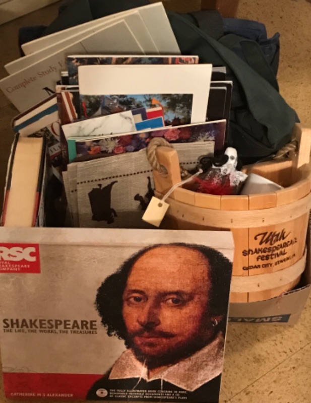 Photo 6 of UTAH SHAKESPEARE FESTIVAL COLLECTABLE
MEMORABILIA, BOOKS, BAG, MUGS & MORE