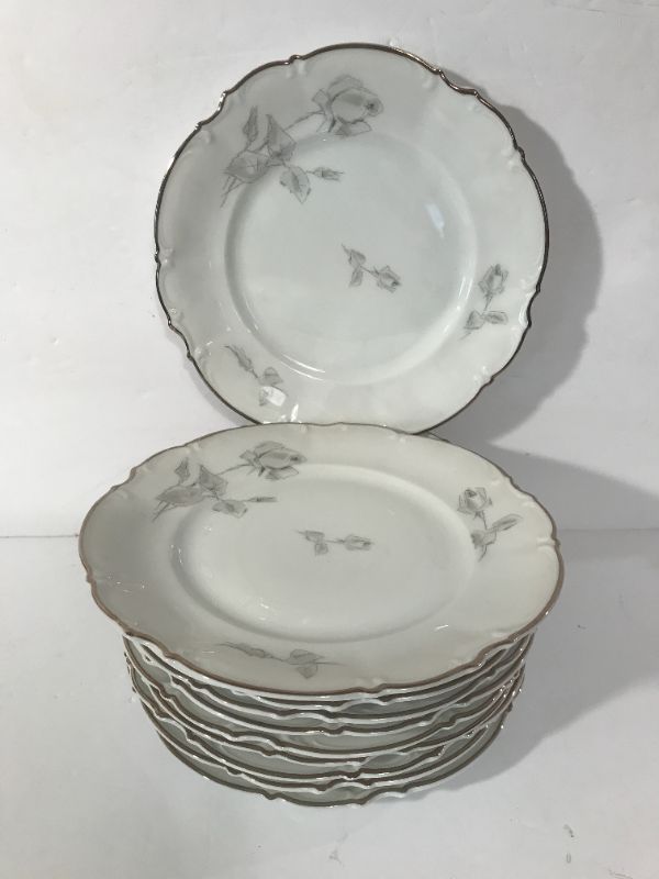 Photo 1 of HUTSCHENREUTHER SELB
LHS BAVARIA GERMANY
SYLVIA // PASCO
SALAD PLATES - 12
MORE OF THE PATTERN IN AUCTION