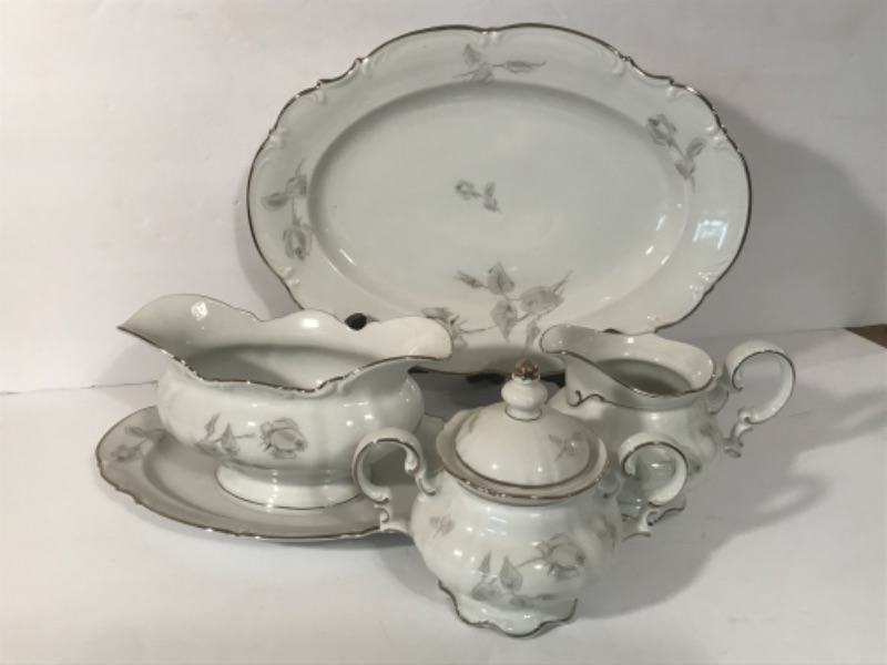 Photo 1 of HUTSCHENREUTHER SELB
LHS BAVARIA GERMANY
SYLVIA // PASCO
SUGAR, CREAMER, GRAVY BOAT & PLATTER
MORE OF THE PATTERN IN AUCTION