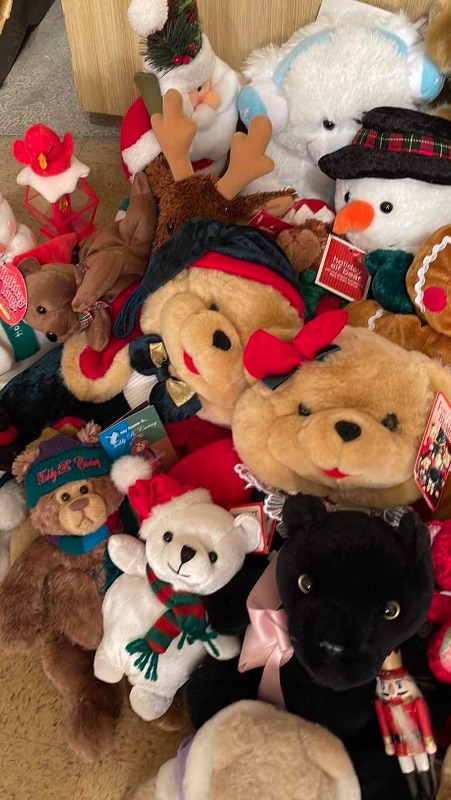 Photo 4 of CHRISTMAS BEARS SOME VINTAGE, GUND , HALLMARK, DAN DEE , HERITAGE AND MANY MORE