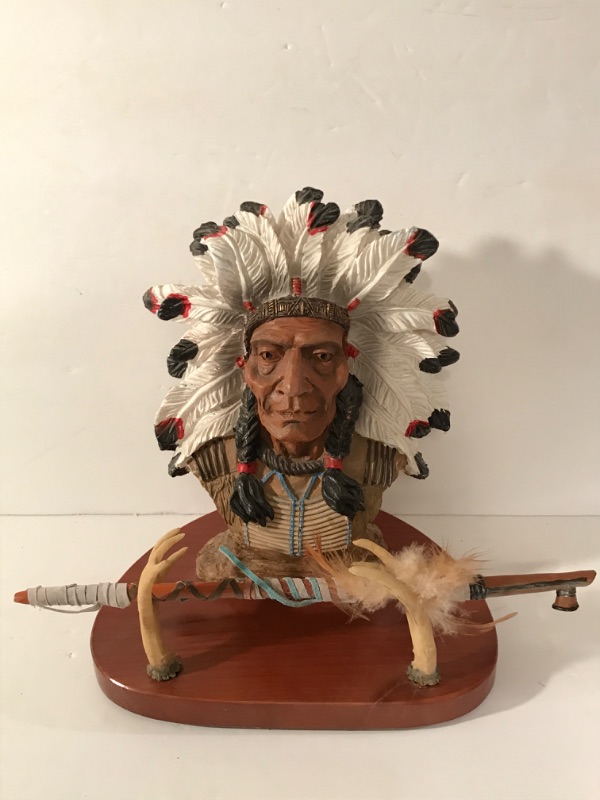 Photo 3 of NATIVE AMERICAN COLLECTION OF DECORATIVE COLLECTABLE FIGURINES