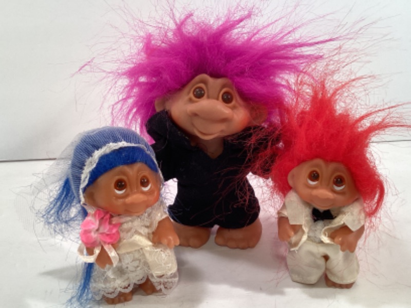 Photo 4 of TROLLS COLLECTION