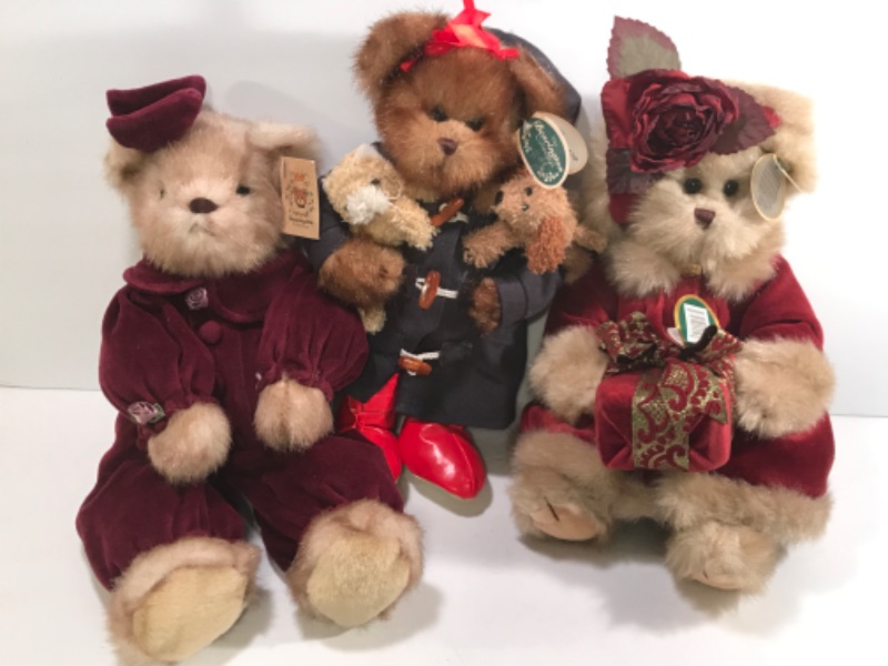 Photo 1 of THE BEARINGTON COLLECTION BEARS