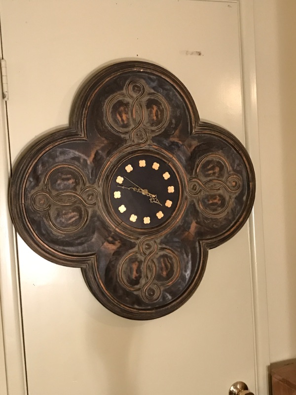 Photo 3 of ART DECO KUYKENDALL ACCESSORIES 202 GOTHIC QUATREFOIL CLOCK