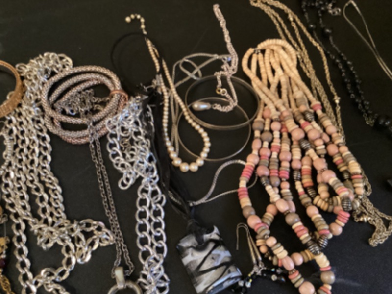 Photo 1 of COSTUME JEWELRY NECKLACES & MORE -SOME VINTAGE