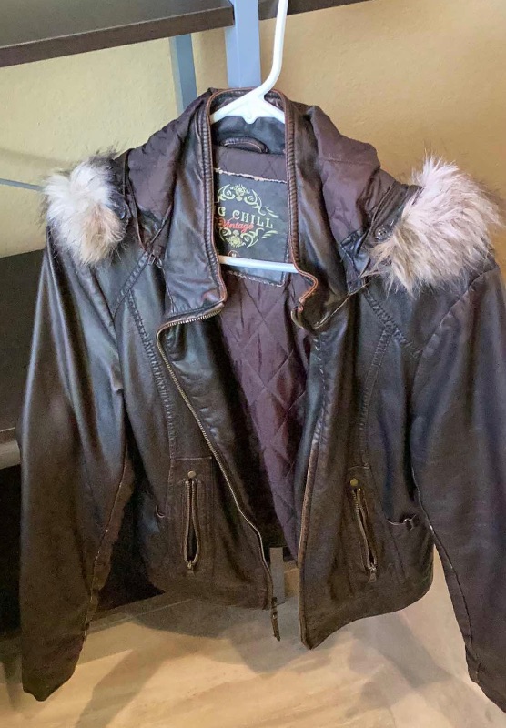 Photo 2 of BEAUTIFUL PLUSH LINED GOLD JACKET SIZE 6 -LIKE NEW CONDITION - GREAT FOR VGK GAMES,
BROWN P U LEATHER HIP JACKET WITH FAUX FUR TRIM SIZE M
 ERONA BASEBALL JACKET SIZE M