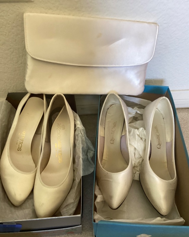 Photo 1 of VINTAGE SATIN SHOES & PURSE SIZE 6.5 & 7 
USED CONDITION
