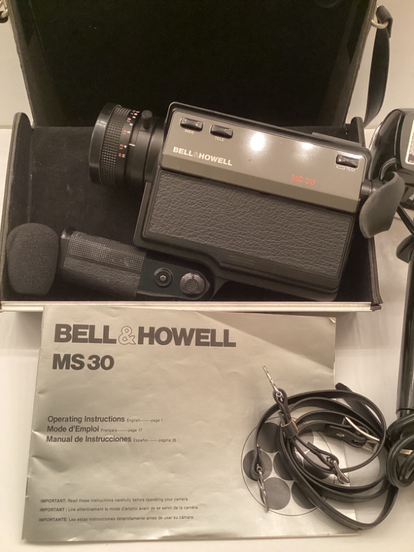 Photo 2 of BELL & HOWELL MS 30 SOUND MOVIE CAMERA & SYLVANIA SUN GUN MOVIE LIGHT