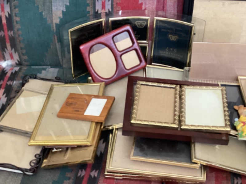 Photo 4 of PICTURE FRAMES - VARIOUS SIZES & FINISHES
LARGE LOT