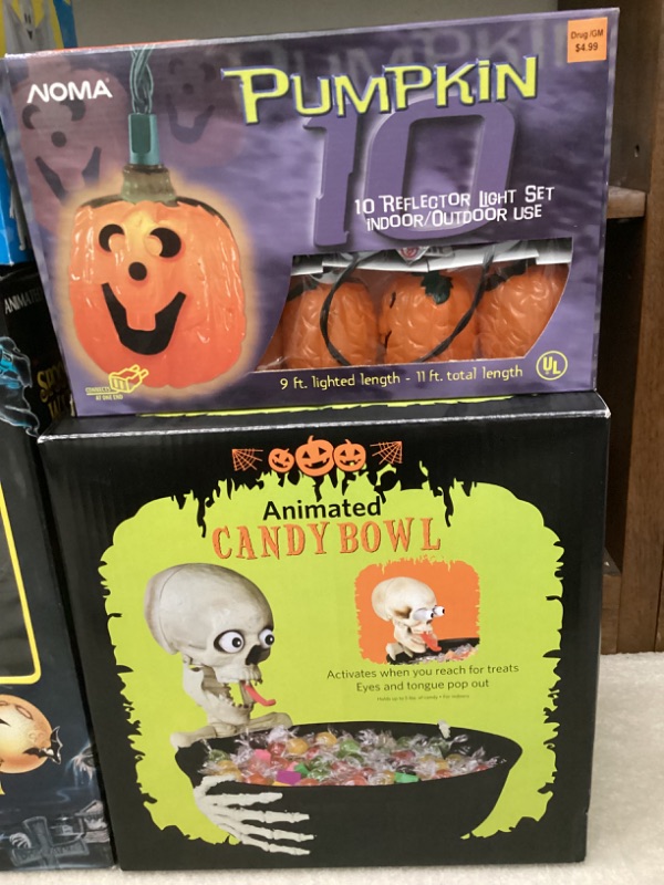 Photo 4 of HALLOWEEN DECOR - ANIMATED CANDY BOWL & MORE